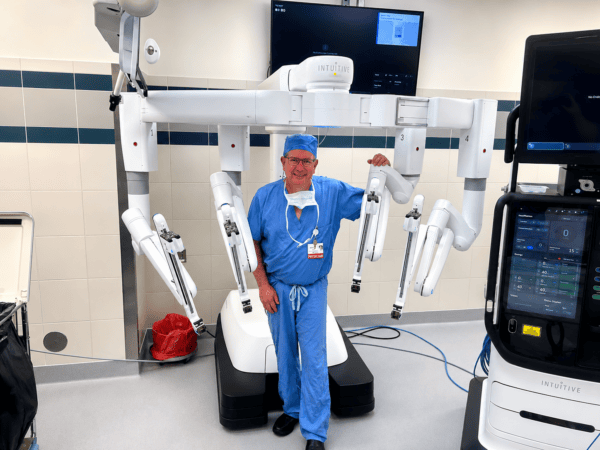 Q&A with Dr. Travis Terrell as he surpasses 1,000 da Vinci robotic cases